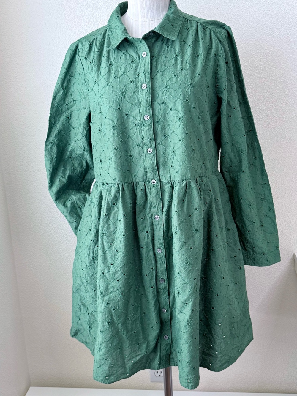 J.Crew Eyelet Mini Shirt Dress Green Cotton Babydoll With Pockets BY515 Size 12